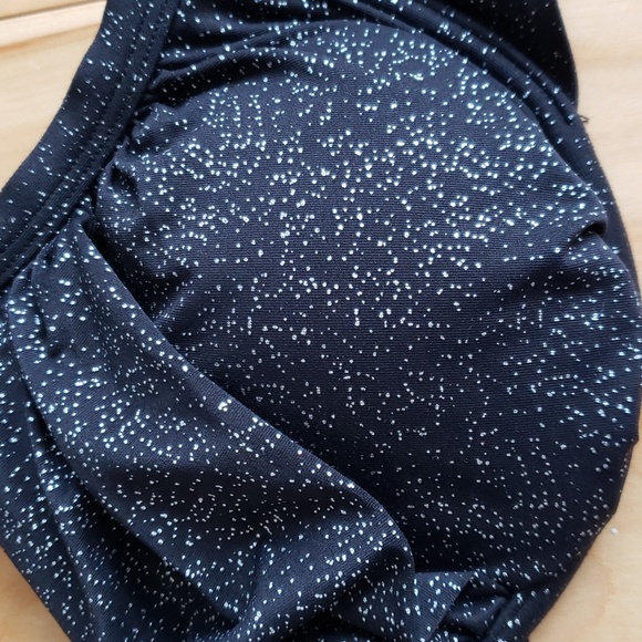 Simon Chang bikini 👙 - Picture 4 of 14